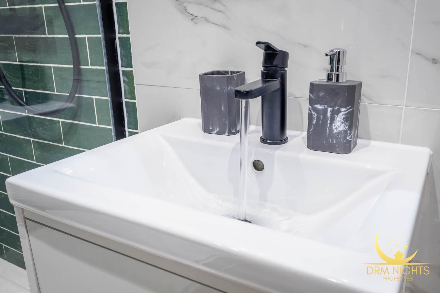 Modern 1-Bedroom Apartment In Leeds City Centre Sleeps 2 Central Station Esterno foto