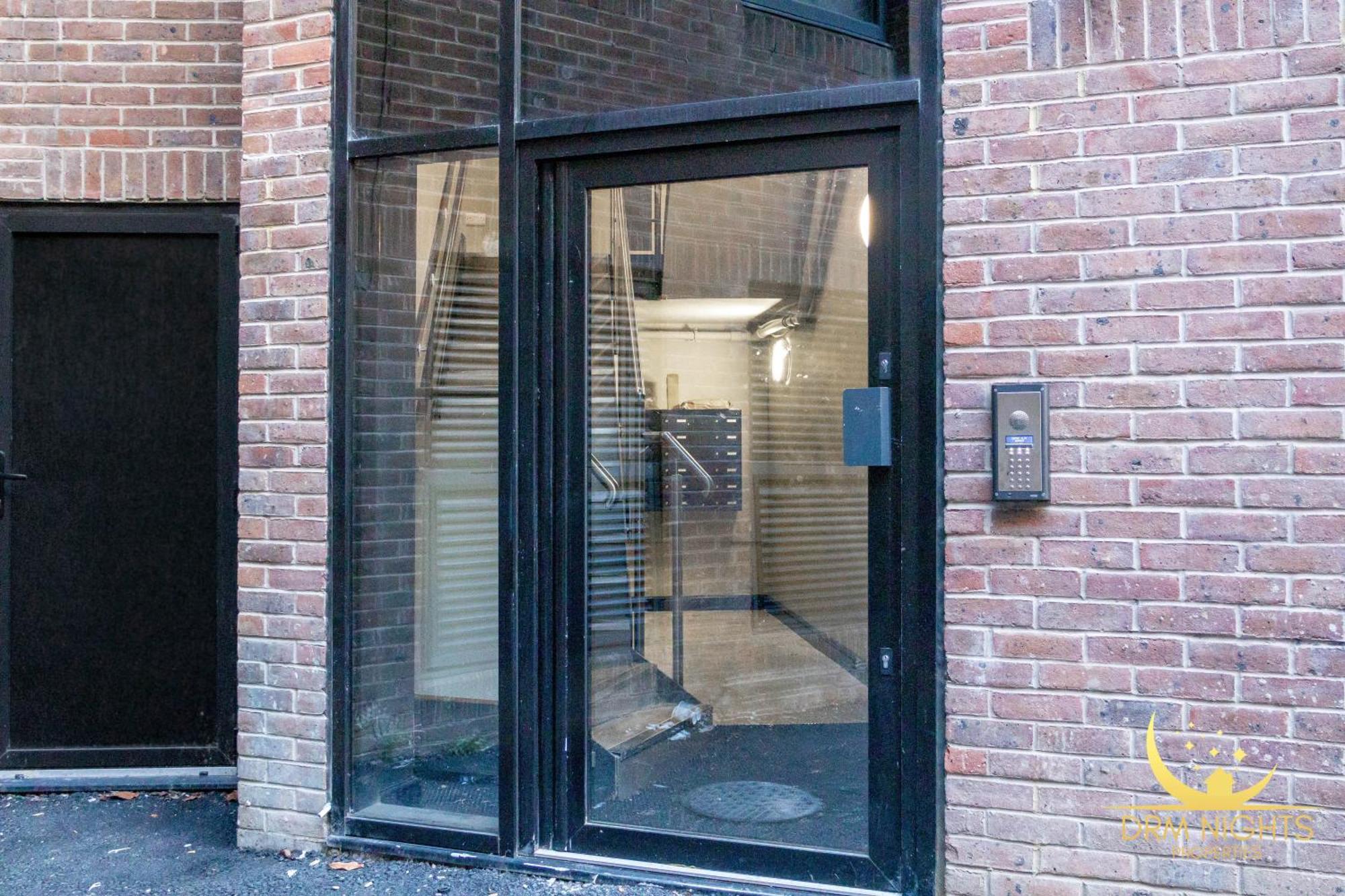 Modern 1-Bedroom Apartment In Leeds City Centre Sleeps 2 Central Station Esterno foto